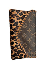Load image into Gallery viewer, Envelope Wallet (Leather/ Cowhide/ LV)