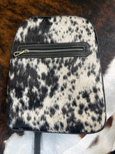 Load image into Gallery viewer, Cowhide Backpack