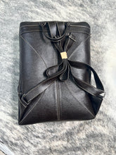 Load image into Gallery viewer, Backpack computer/laptop carrier. Durable and stylish.