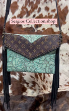 Load image into Gallery viewer, Giselle is a gorgeous Envelope Crossbody style Turquoise Rose