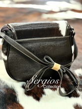Load image into Gallery viewer, Cowhide round flap over crossbody