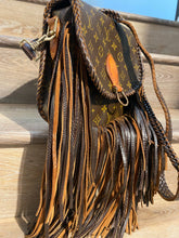 Load image into Gallery viewer, Authentic Louis Vuitton Saint Claud vintage revamped