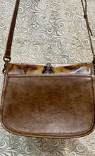 Load image into Gallery viewer, Santa Barbara Saddle bag style with longhorn in tan