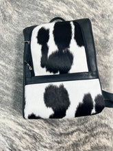 Load image into Gallery viewer, Backpack computer/laptop carrier. Durable and stylish.