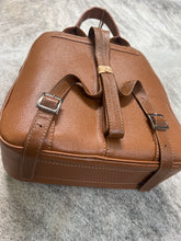 Load image into Gallery viewer, Cowhide Backpack