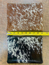 Load image into Gallery viewer, Large 7” x 9” Cowhide pouch Bag