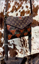 Load image into Gallery viewer, Envelope Crossbody Rustic Longhorn