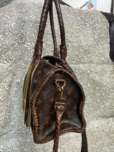 Load image into Gallery viewer, Louis Vuitton Speedy 30 Revamped in two tone leather