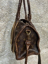 Load image into Gallery viewer, Louis Vuitton Speedy 30 Revamped in two tone leather