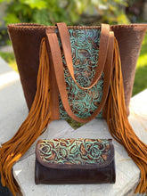 Load image into Gallery viewer, Sergios DALLAS Mega Tote! A Very Spacious and Fun Tote to Carry All.