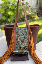 Load image into Gallery viewer, Sergios DALLAS Mega Tote! A Very Spacious and Fun Tote to Carry All.