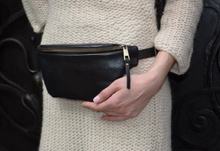 Load image into Gallery viewer, Sergios Smooth Leather Fanny Packs!