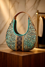 Load image into Gallery viewer, The Sussy Purse
