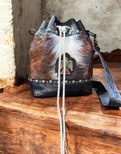 Load image into Gallery viewer, Drawstring Bucket Bag
