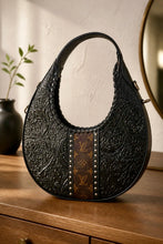 Load image into Gallery viewer, The Sussy Purse

