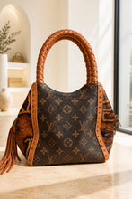 Load image into Gallery viewer, Daphne with LV

