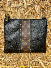 Load image into Gallery viewer, Annabella Designer Crossbody
