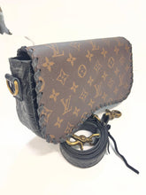 Load image into Gallery viewer, Gina
