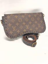 Load image into Gallery viewer, Gina
