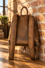 Load image into Gallery viewer, Rustic Crazy Horse Leather Backpack
