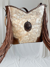 Load image into Gallery viewer, San Antonia Embossed Leather Handbag
