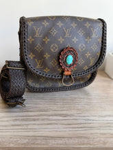 Load image into Gallery viewer, Vintage Saint Cloud large in Dark Brown leather
