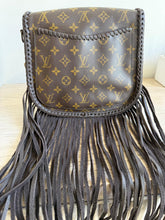 Load image into Gallery viewer, Vintage Saint Cloud large in Dark Brown leather
