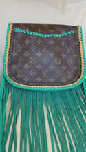 Load and play video in Gallery viewer, Saint Cloud GM Braided with Tibetan Silver/Turquoise Medallion
