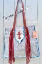 Load image into Gallery viewer, Beautiful Cheyenne Handbag
