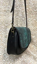 Load image into Gallery viewer, Santa Barbara Saddle bag style in TOURQUOISE crocco leather
