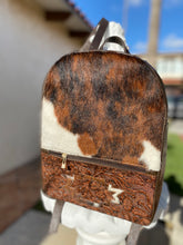 Load image into Gallery viewer, Tricolor brindle cowhide backpack
