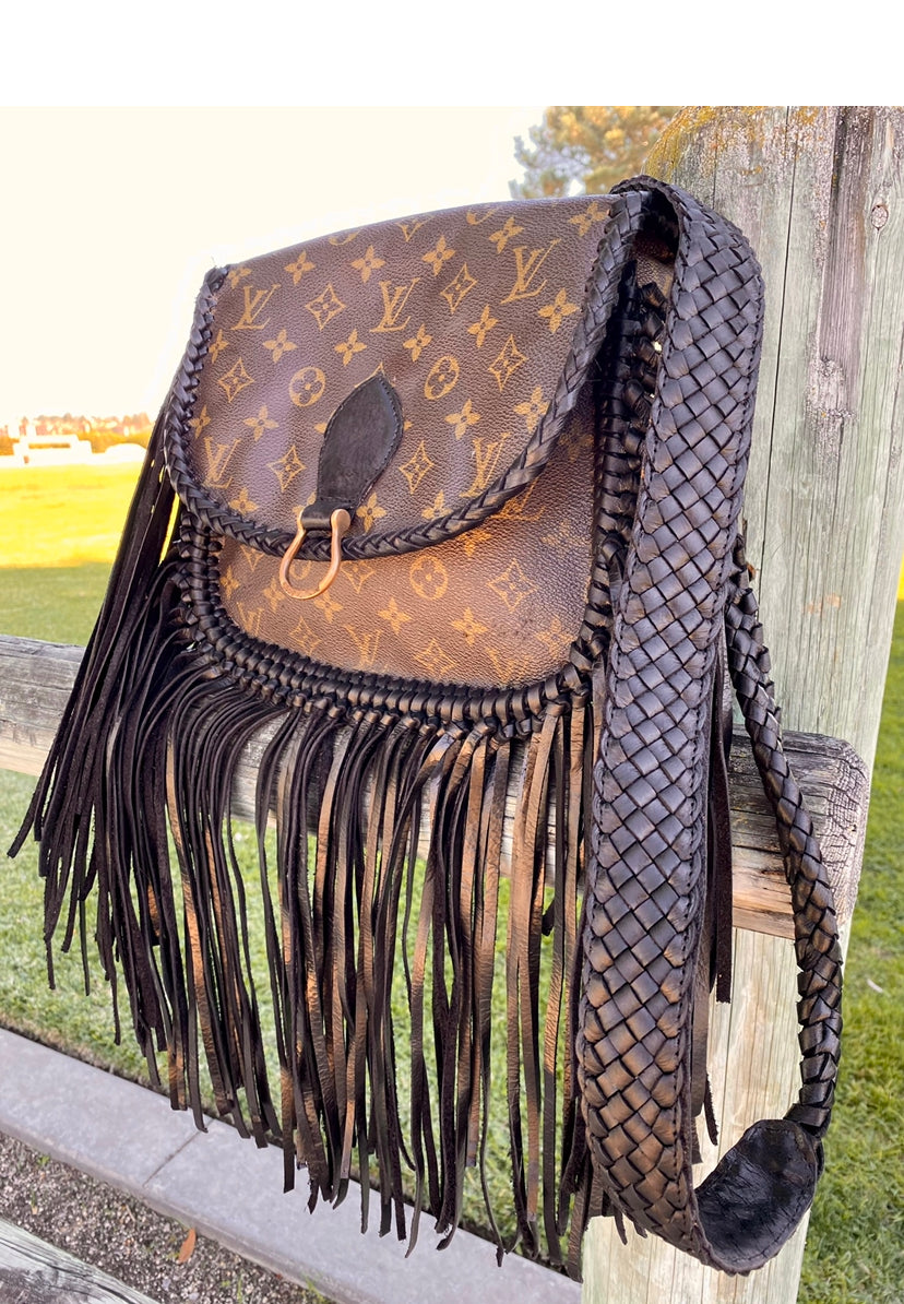 Louis Vuitton, Bags, Louis Vuitton Vintage Authentic Saint Cloud Black Epi  Leather Crossbody Bag