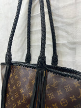 Load image into Gallery viewer, Louis Vuitton Sac shopping tote bag

