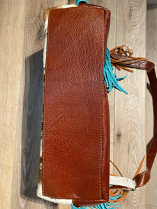 Tote made with genuine leather and cowhide hair on .