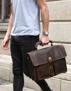 Messangers briefcase laptop and docs carry