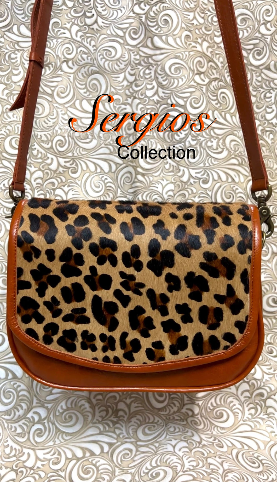 Santa Bárbara Saddle bag style with leopard cowhide