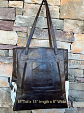 Load image into Gallery viewer, Beautiful cowhide tricolor hair on tote
